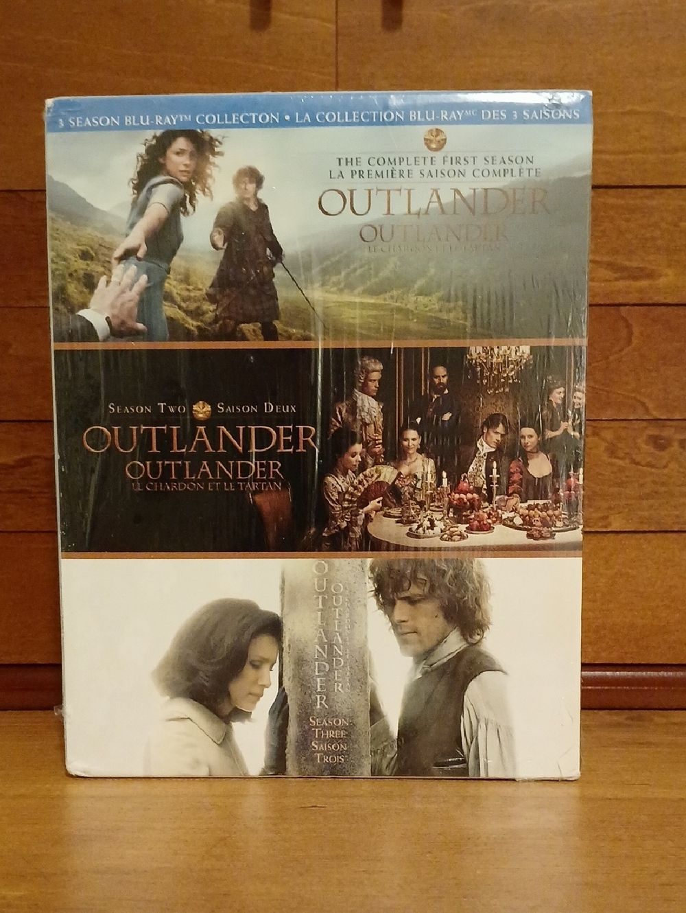 Outlander Complete Seasons 1-3 Blu-ray Box Set - Blue, Black, White